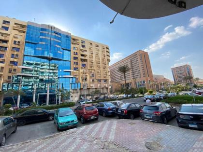 Nasr City Royal 4BR Apartment - image 3
