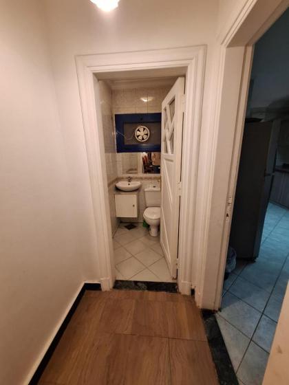 Nasr City Royal 4BR Apartment - image 8