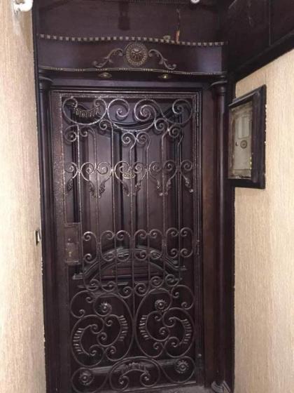 Holiday - image 14