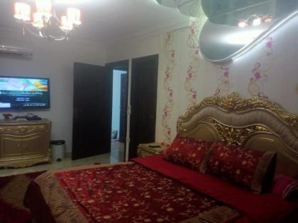 Holiday - image 8