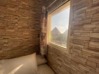 Guest House pyramids View - image 13