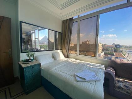 Guest House pyramids View - image 17