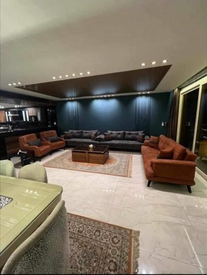 شقق مفروشه للايجار فى ميدان لبنان - image 4