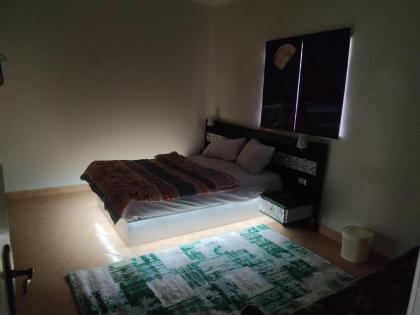 Tent motel - image 3