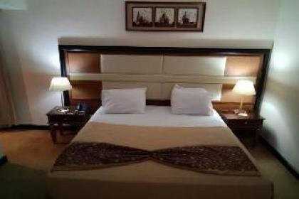 Pardise Home City Stars Hotel - image 5