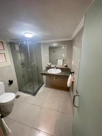 New Lotus Hotel - image 4