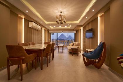 Pyramids Charm Hotel - image 3