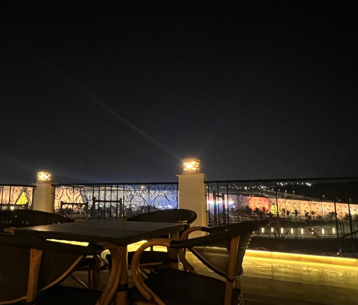 Golden Grand Egyptian Museum & Pyramids View - image 4