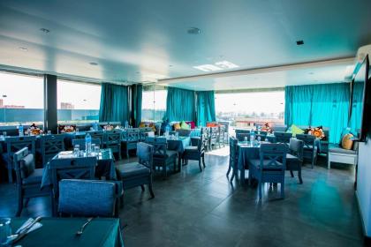 Pyramids Chillout Hotel - image 9