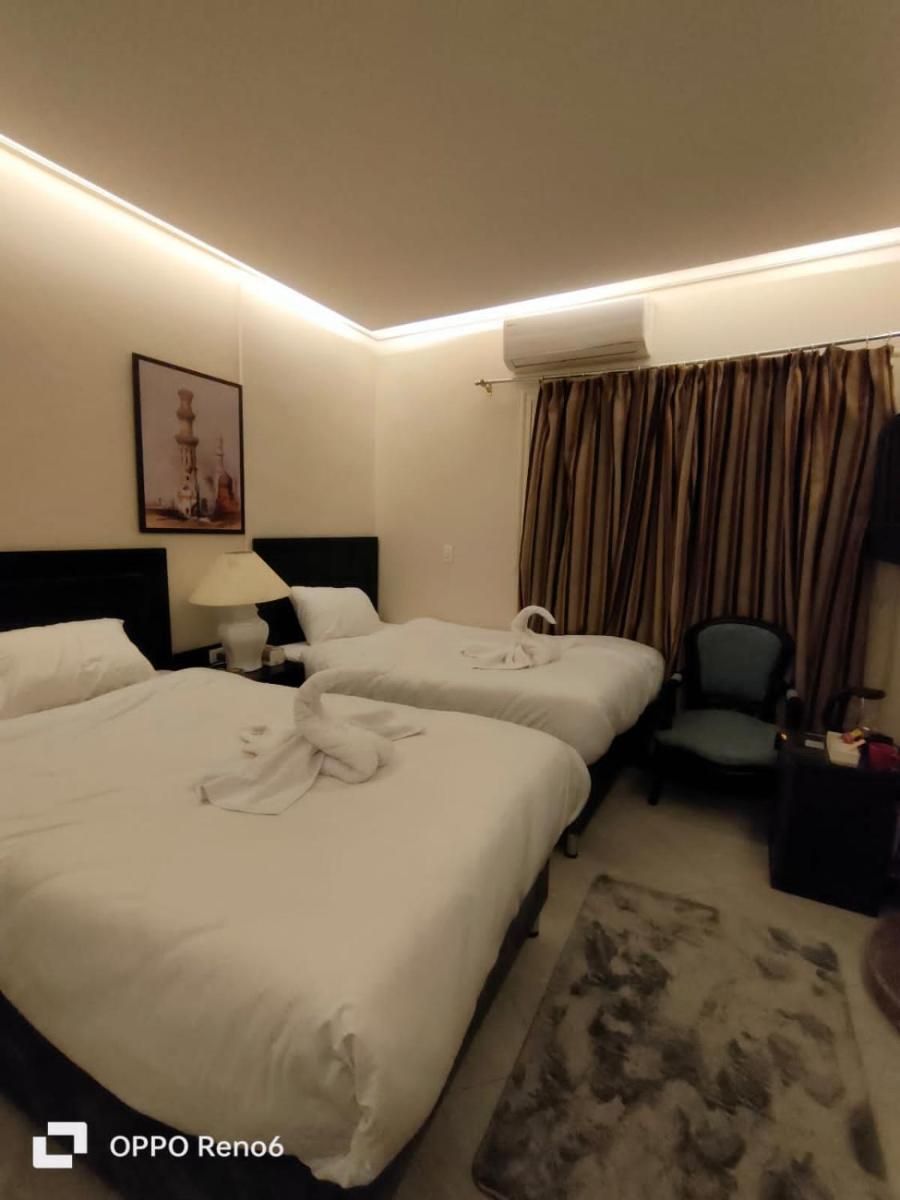 Pyramids Nile Inn - image 3