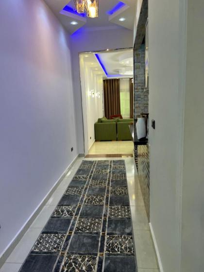 Pyramids Family Apartment - image 19