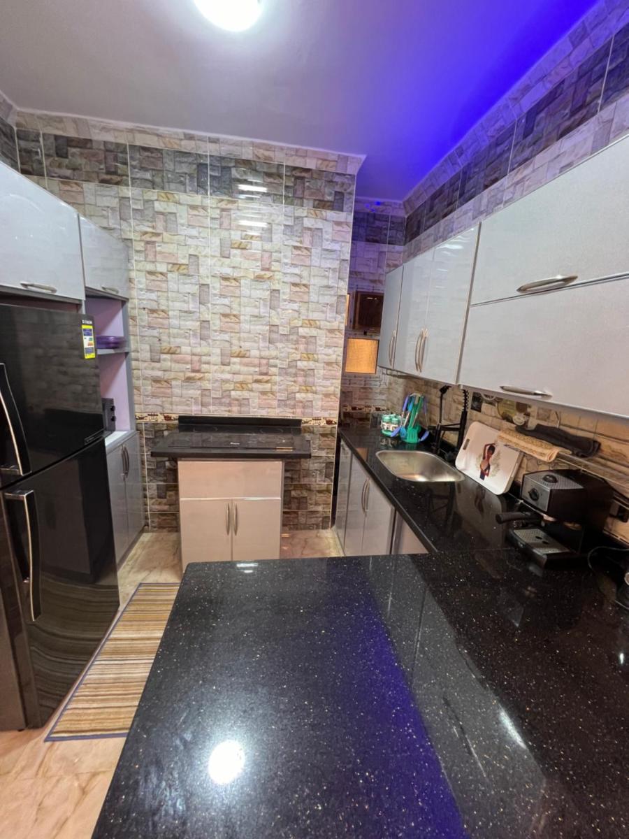 Pyramids Family Apartment - image 6