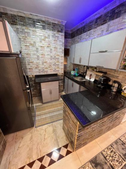 Pyramids Family Apartment - image 8