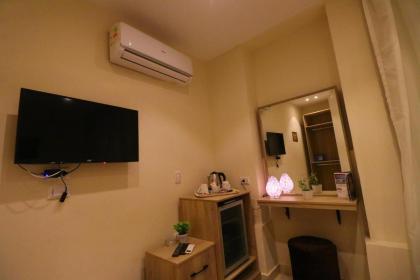 Loca Pyramids View - image 27