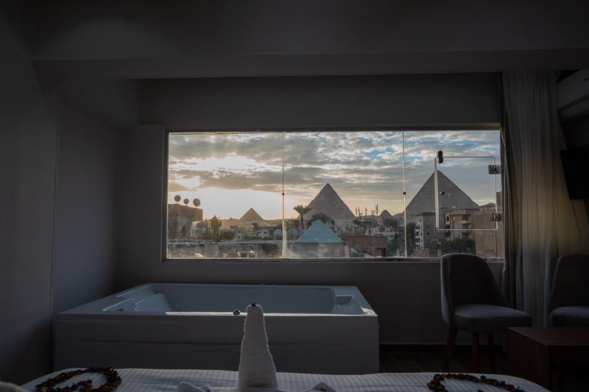 Tuya pyramids inn - main image