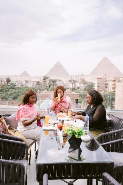 Tuya pyramids inn - image 13