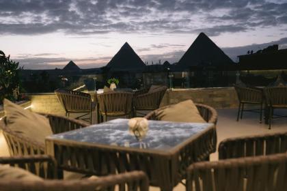 Tuya pyramids inn - image 6