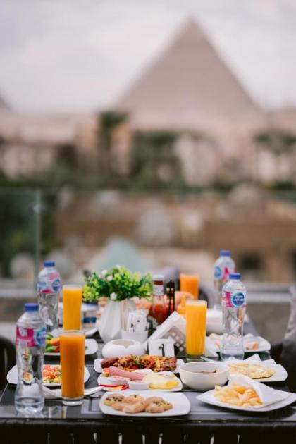 Tuya pyramids inn - image 7