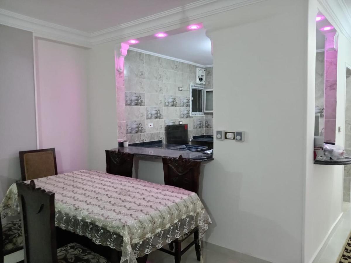 Furnished 3bdrm Apartment Cairo - image 4