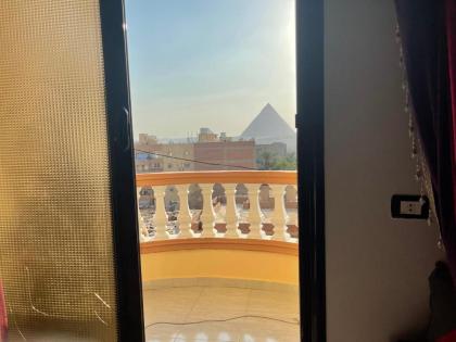 Pyramids view apartment 2 - image 4