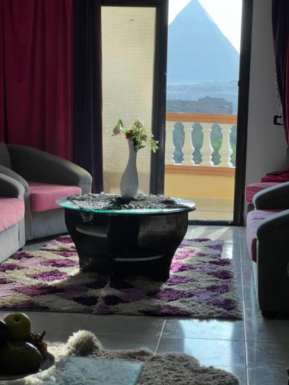 Pyramids view apartment 2 - image 8
