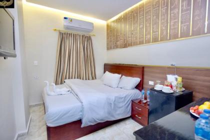 Comfort Sphinx Inn - image 21