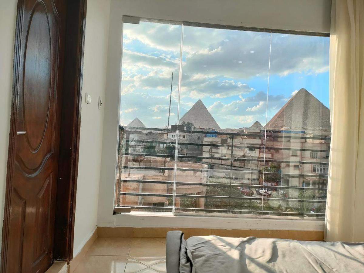 Pyramids new inn - main image