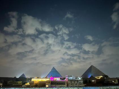 shining pyramids inn