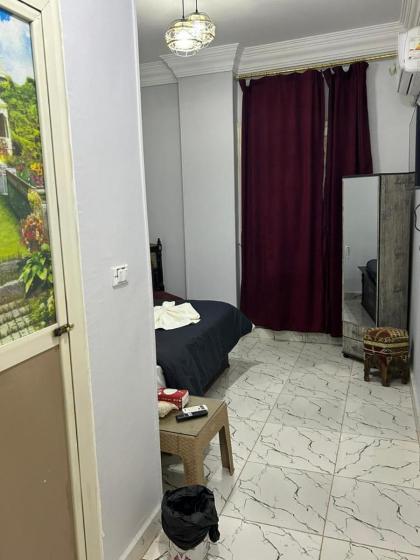 shining pyramids inn - image 10