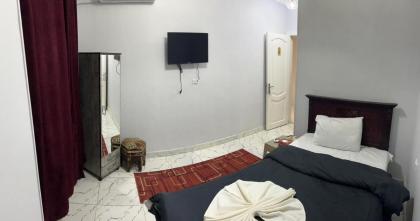 shining pyramids inn - image 14