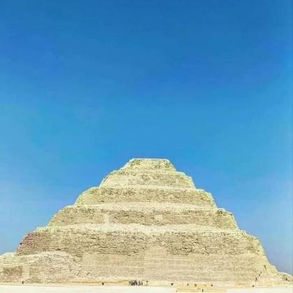 shining pyramids inn - image 18