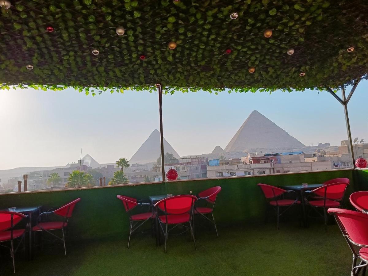 Amazing pyramids inn - main image