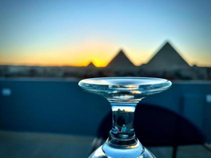 Pyramids Hotel - image 10