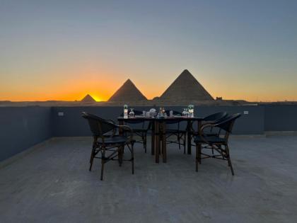 Pyramids Hotel - image 14