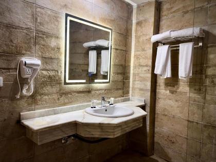 Pyramids Hotel - image 21