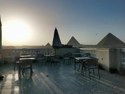 Star of Giza pyramids - image 7