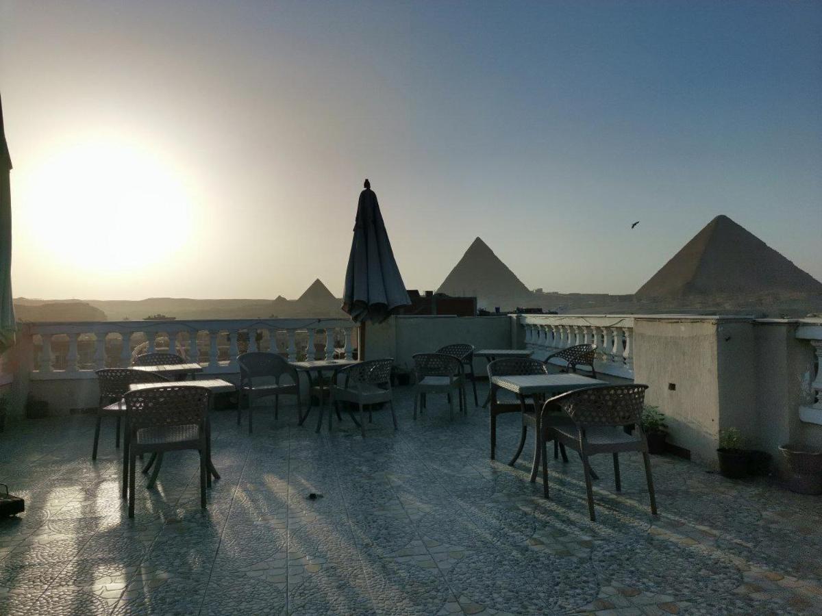 Star of Giza pyramids - image 7