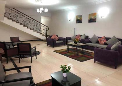 Bonne Vie Studios - image 23