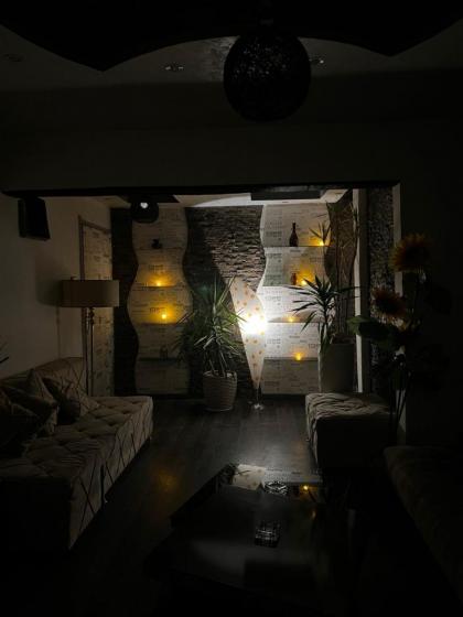 romantic home - image 3