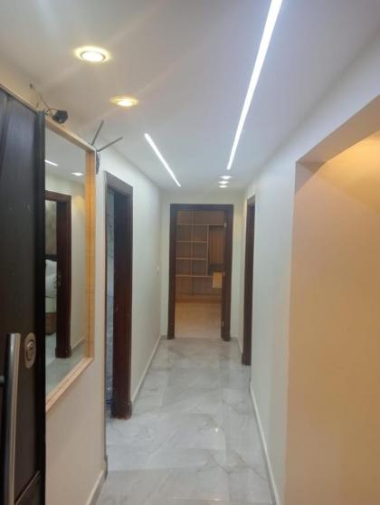 لاصحاب التميز شقة راقية في المهندسين بالقرب من جامعة الدول والنيل - image 11