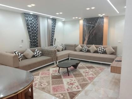 لاصحاب التميز شقة راقية في المهندسين بالقرب من جامعة الدول والنيل - image 3