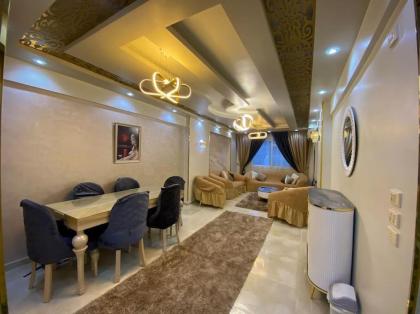 القمة للشقق المخدومة - image 6
