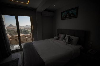 WOW Pyramids Inn - image 2